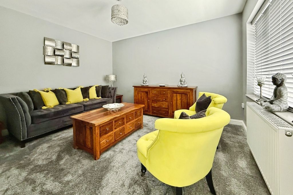 Property photo 3 of 17 4471687