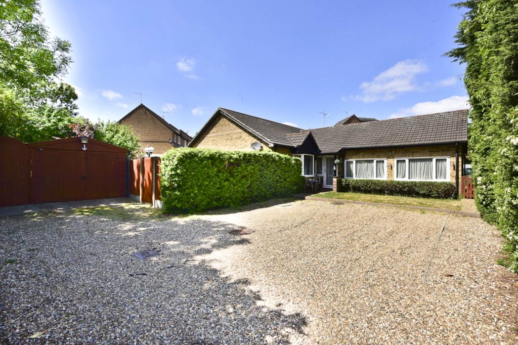 Property photo 1 of 39