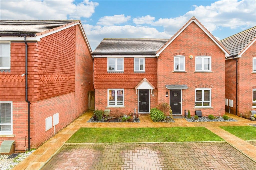 Property photo 1 of 9 External (Web) 1