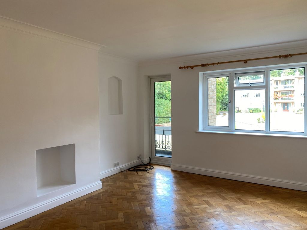 Property photo 3 of 17 Picture No. 04