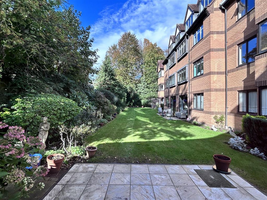 Property photo 1 of 7 Main