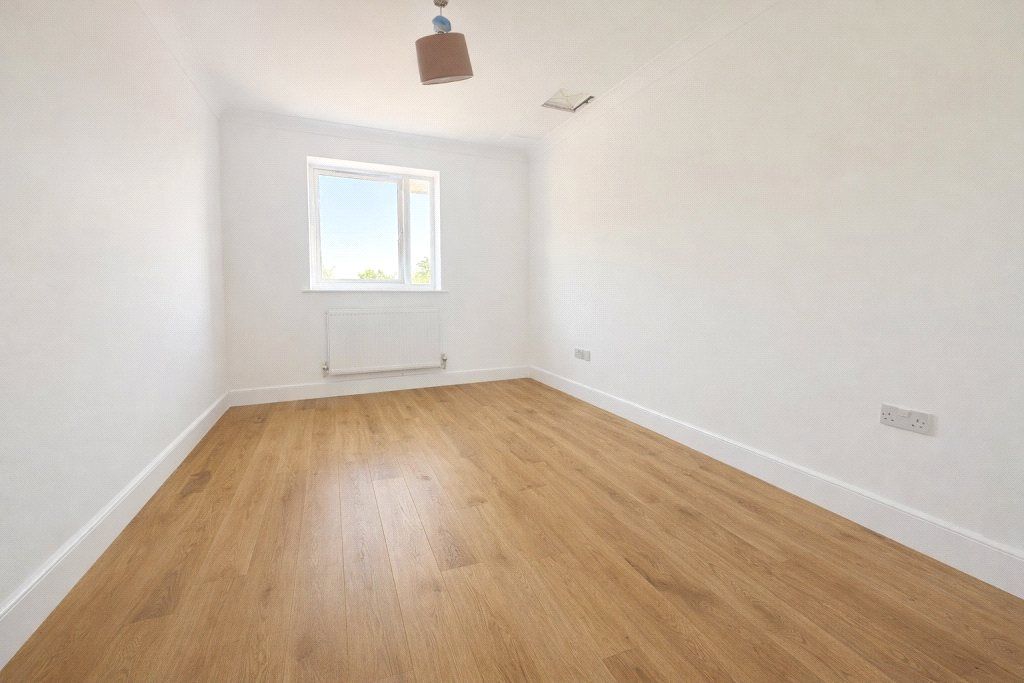 Property photo 1 of 5 Picture No. 04