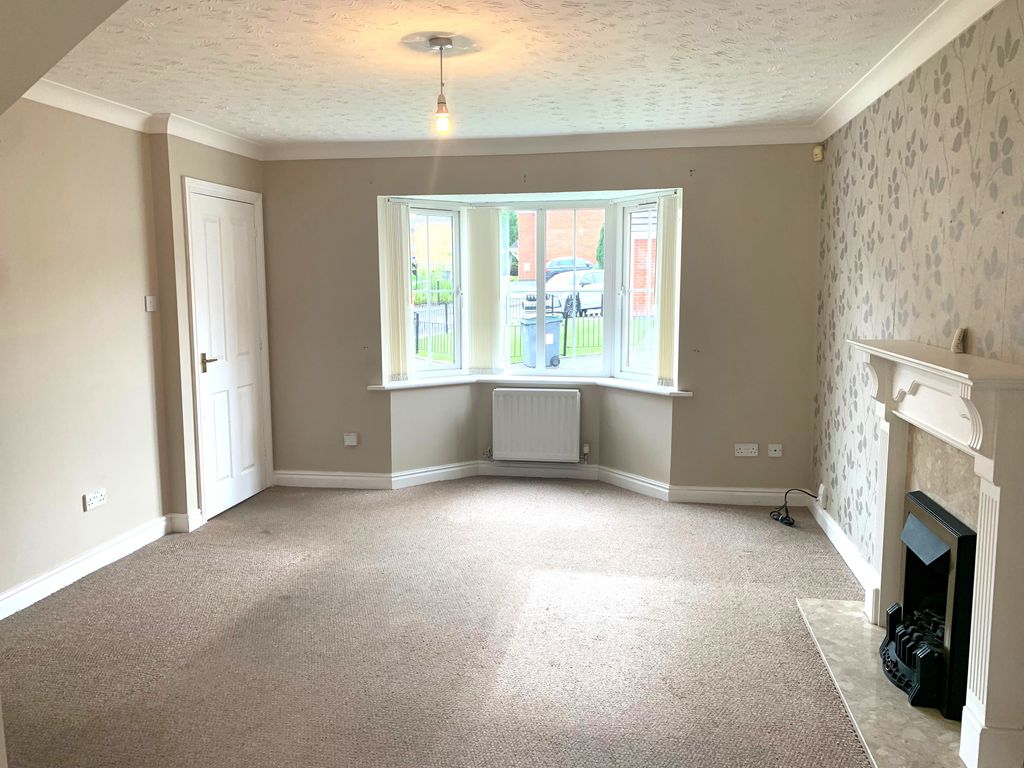 Property photo 3 of 12 R9