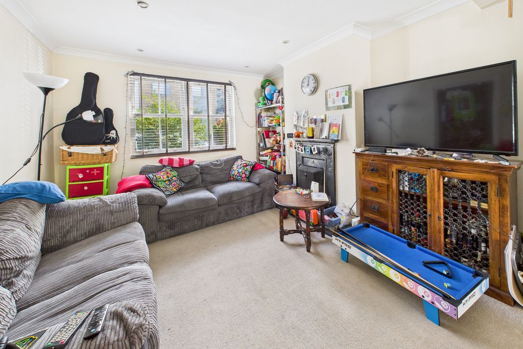 Property photo 3 of 13
