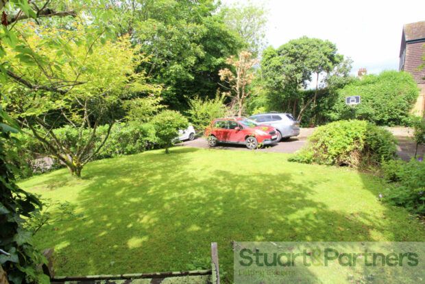 Property photo 2 of 24