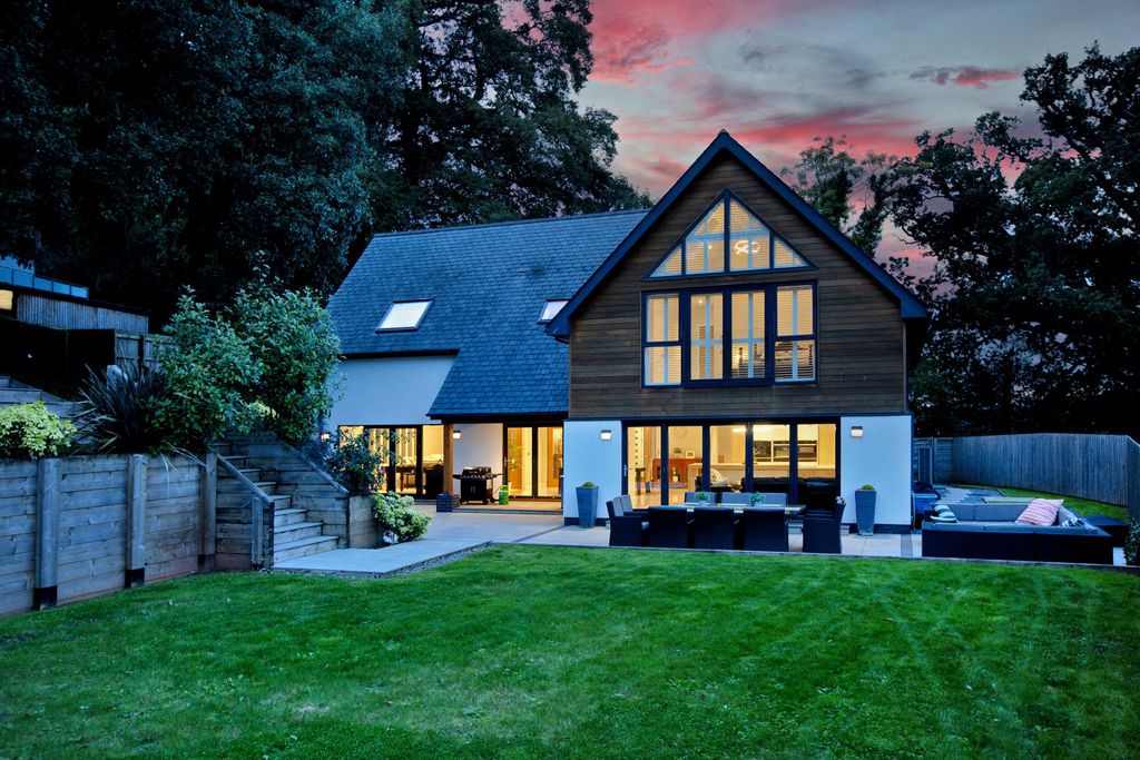 Property photo 1 of 26 Image