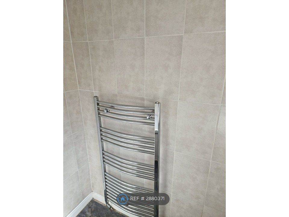 Property photo 2 of 27