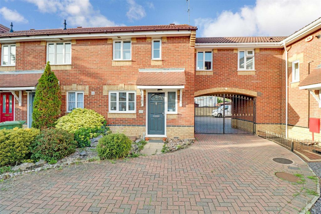 Property photo 1 of 13