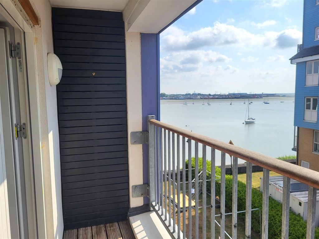 Property photo 2 of 12 Balcony