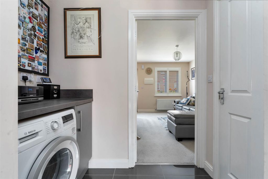 Property photo 3 of 10 Utility Area