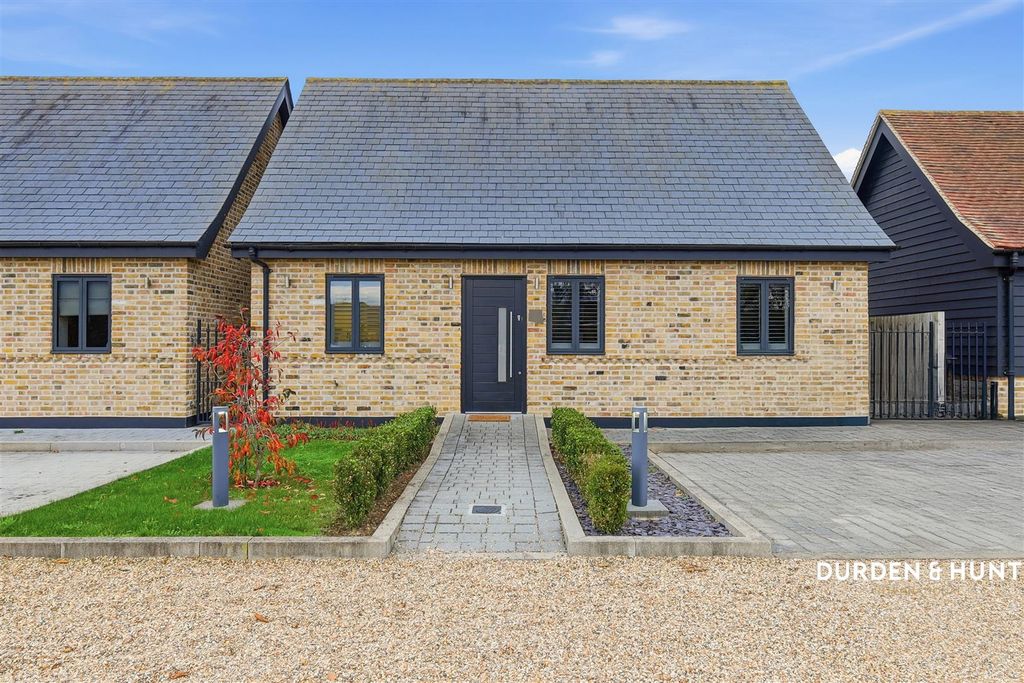 Property photo 1 of 26 Dennises Lane