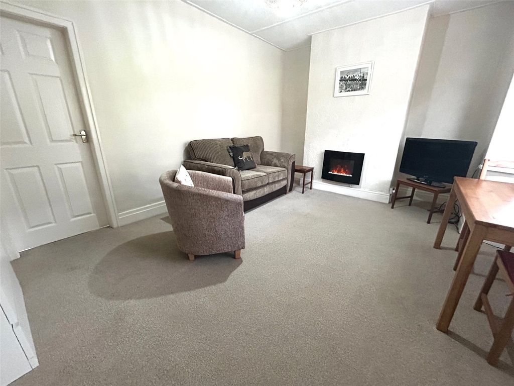 Property photo 2 of 10 Picture No. 01