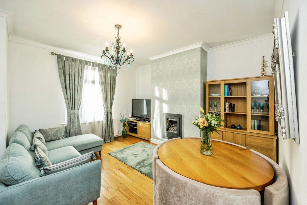 Property photo 2 of 19 Living Room