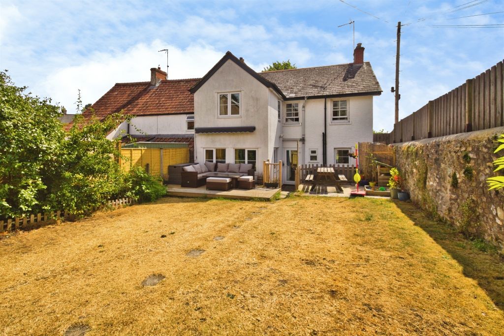 Property photo 3 of 17
