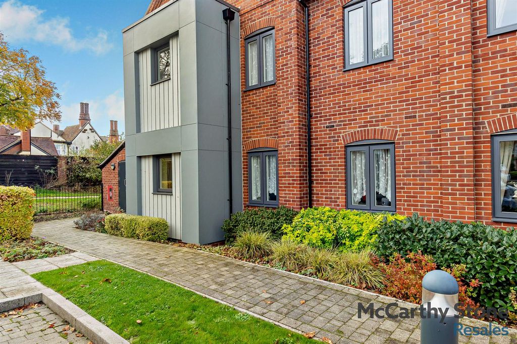 Property photo 1 of 23 8667154-Exterior03-800.Jpg