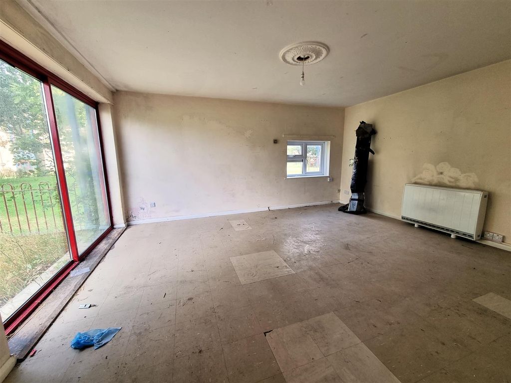 Property photo 3 of 9 Lotimage1710895.Jpg