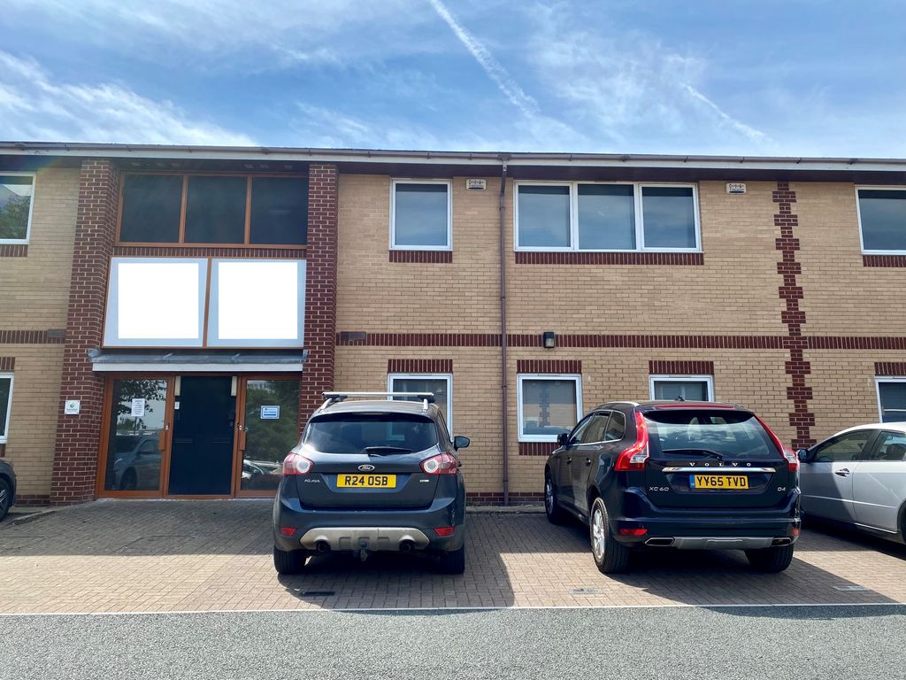 Property photo 1 of 3