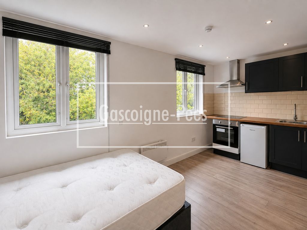 Property photo 2 of 5