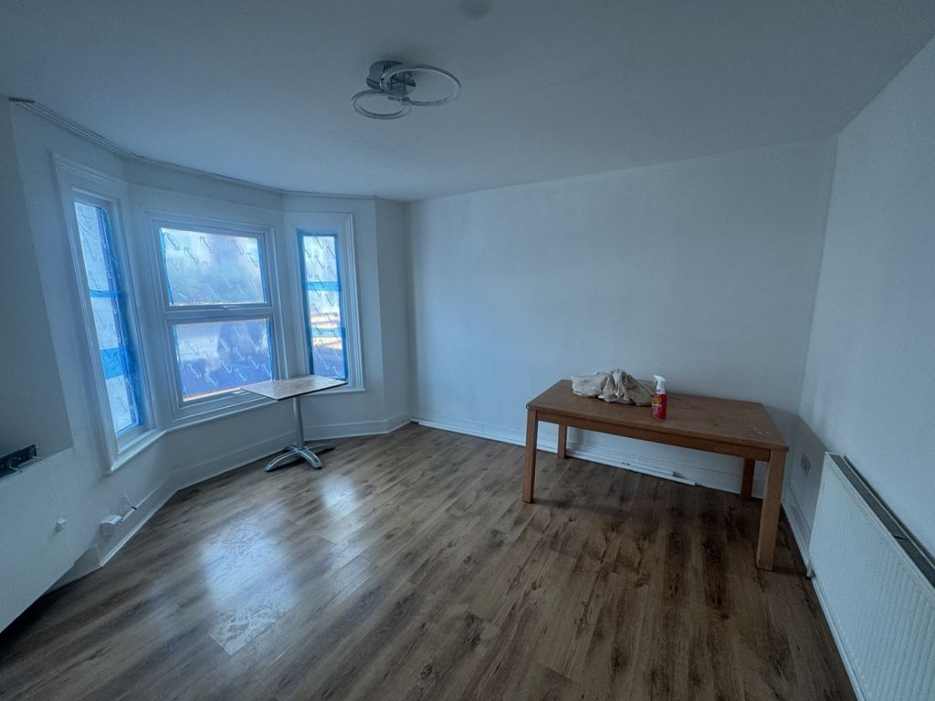 Property photo 2 of 10 Gallery