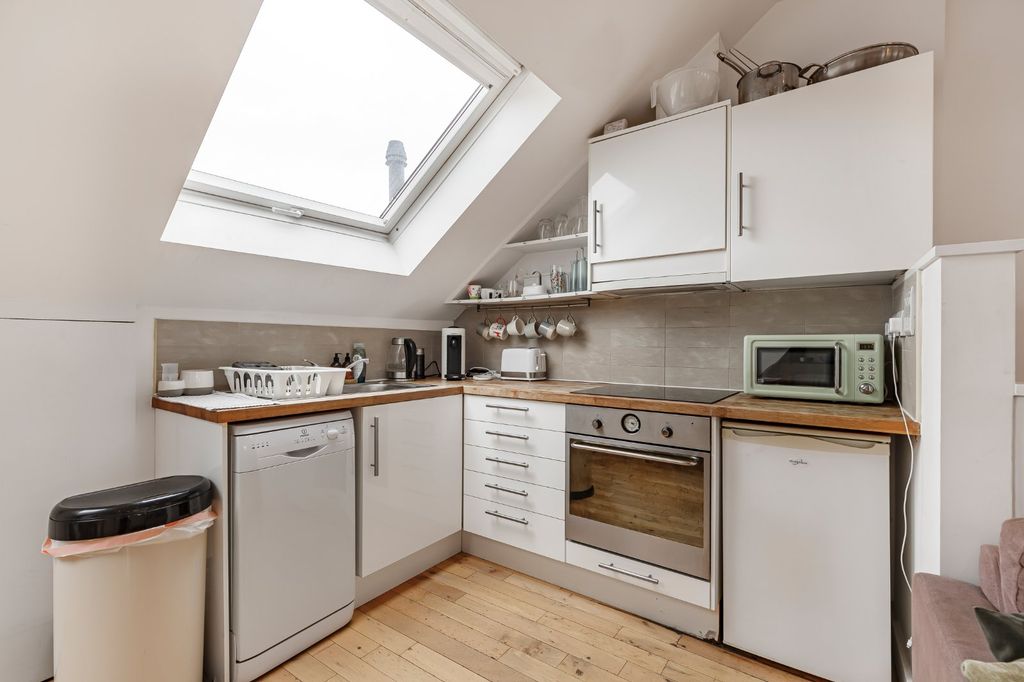 Property photo 3 of 5 Picture No. 02