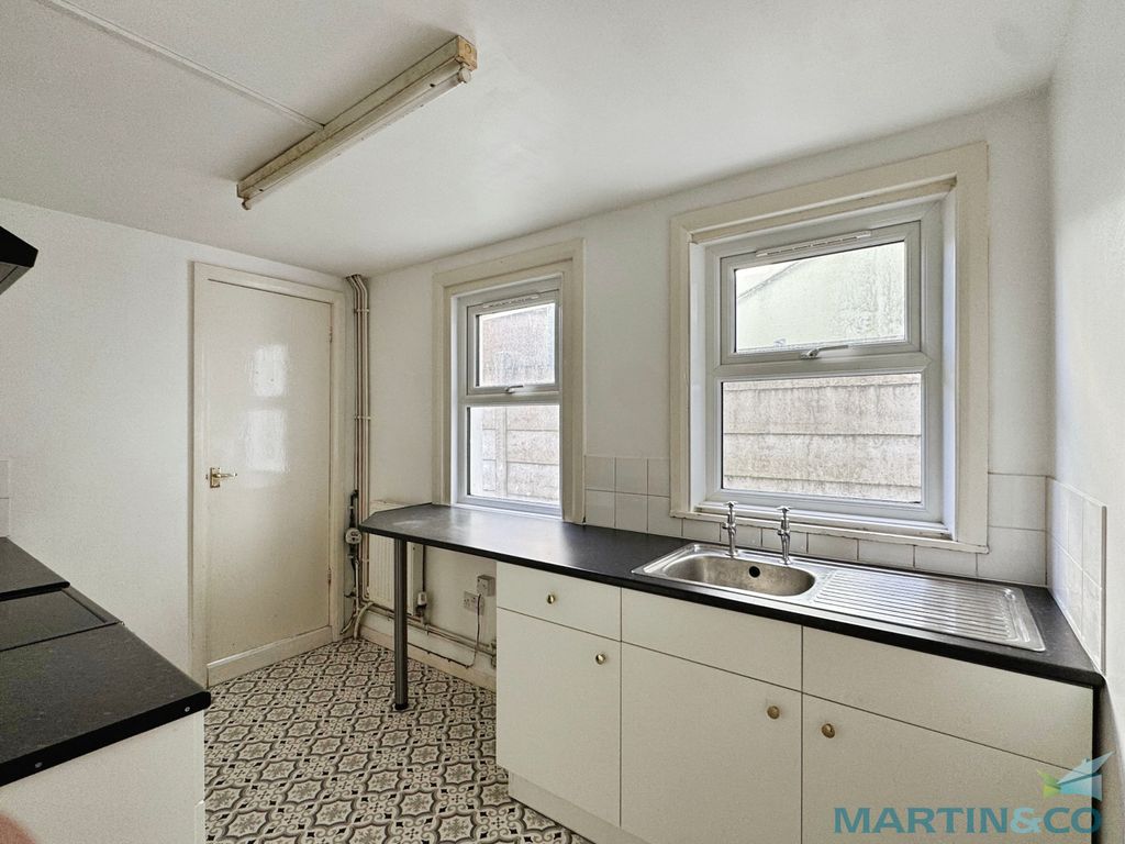 Property photo 3 of 12 2Dd0Bfde--469E-8D54-A134E6A760B3-43824-000014A58E8
