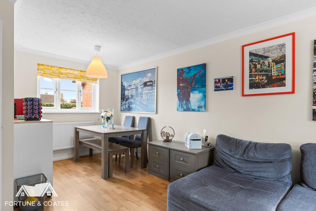 Property photo 3 of 8 Abbeydaleclose_9.Jpg