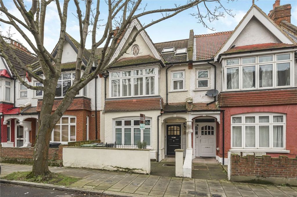 Property photo 1 of 8