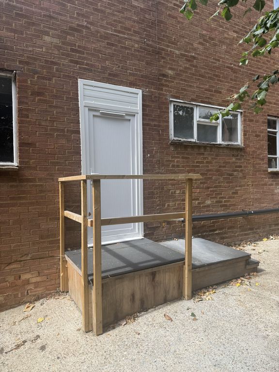 Property photo 3 of 4