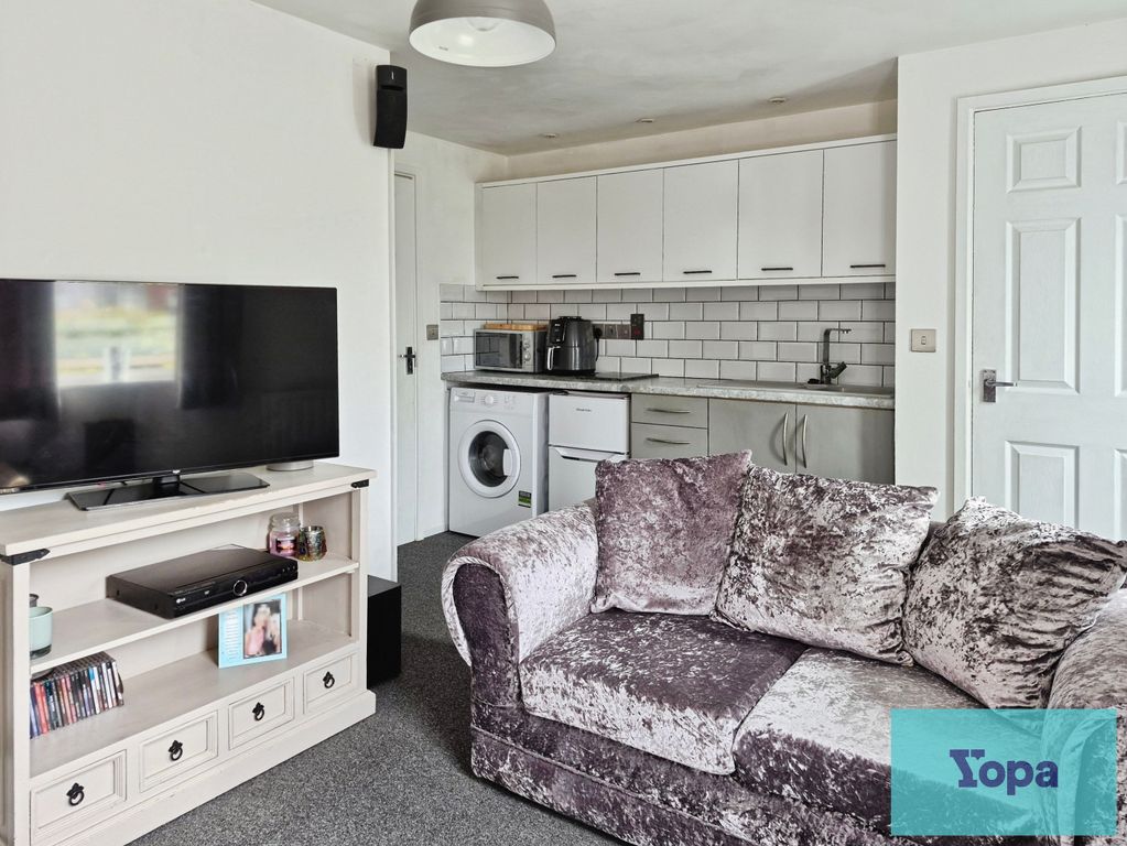 Property photo 3 of 14 51c93d1B-20260903_115838