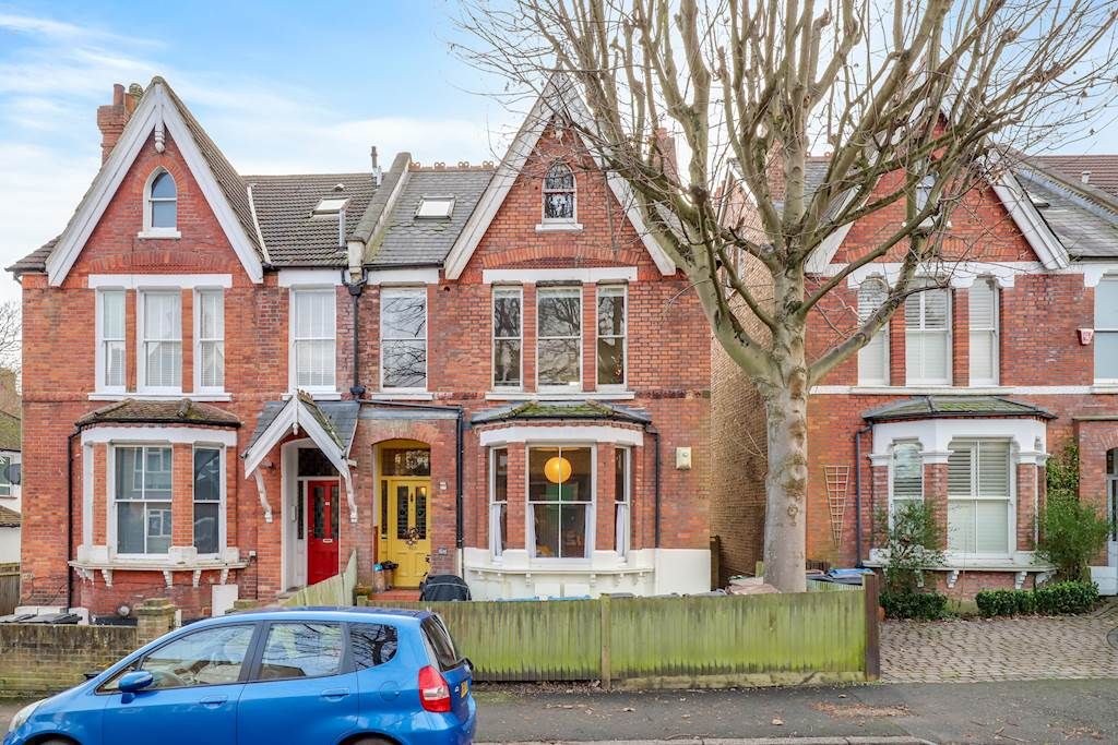 Property photo 1 of 14 15-8E1Ajhhgll - 42A Fox Hill - 43-Small