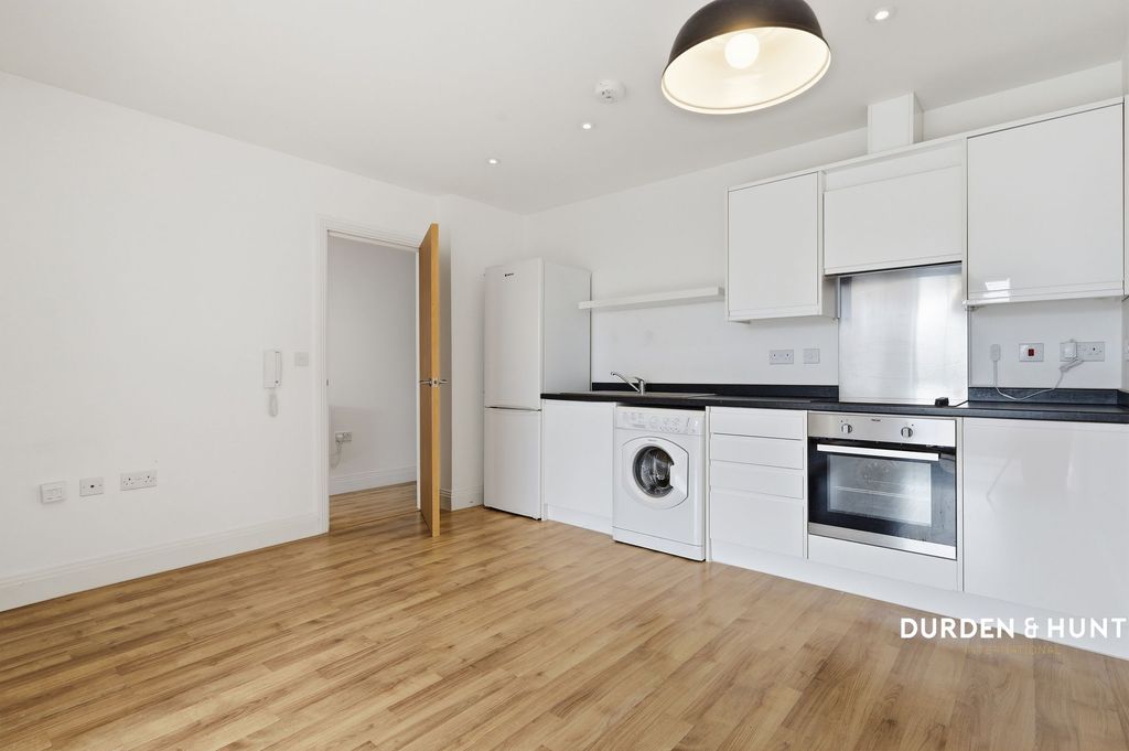 Property photo 2 of 12