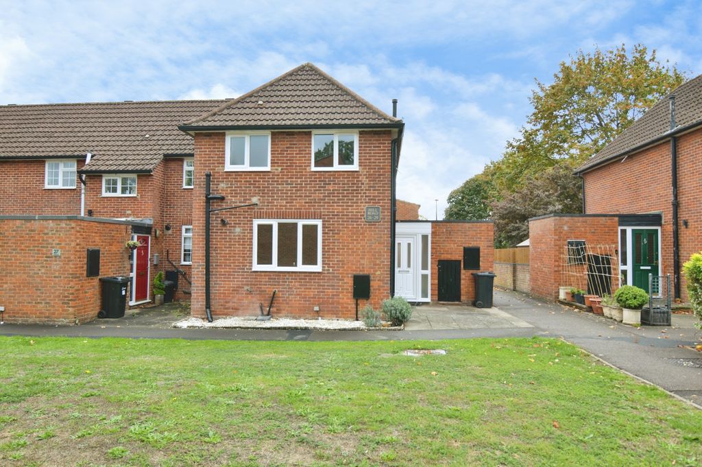 Property photo 1 of 8