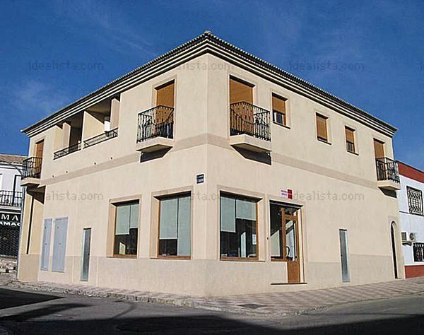 Property photo 1 of 16
