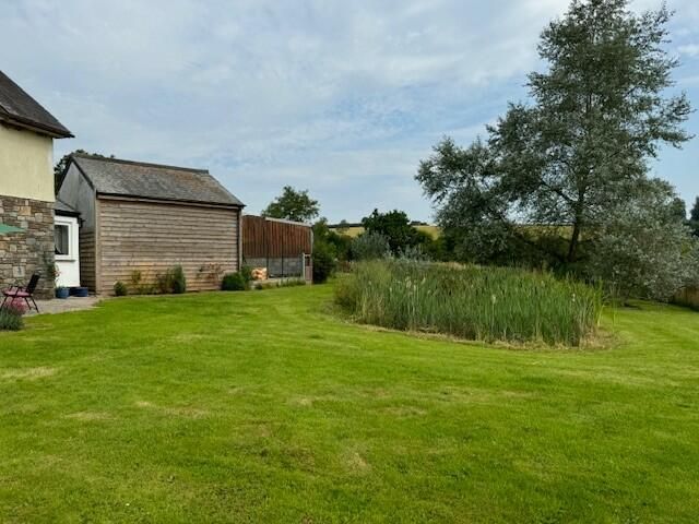 Property photo 3 of 21