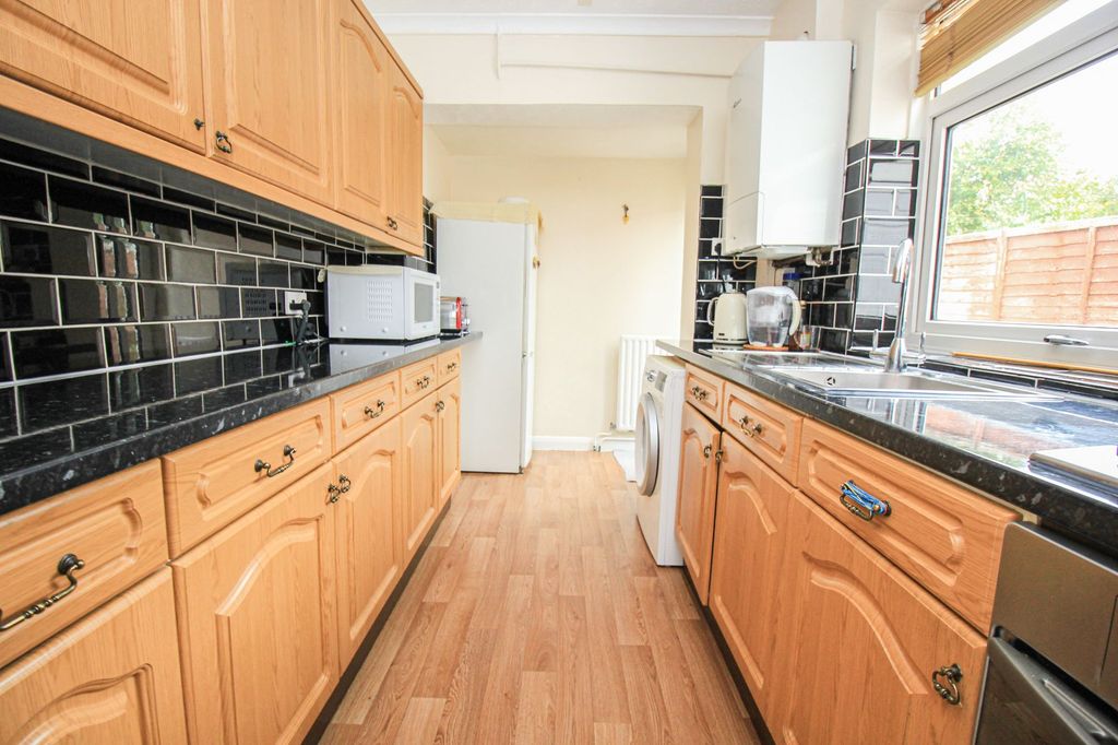 Property photo 3 of 18