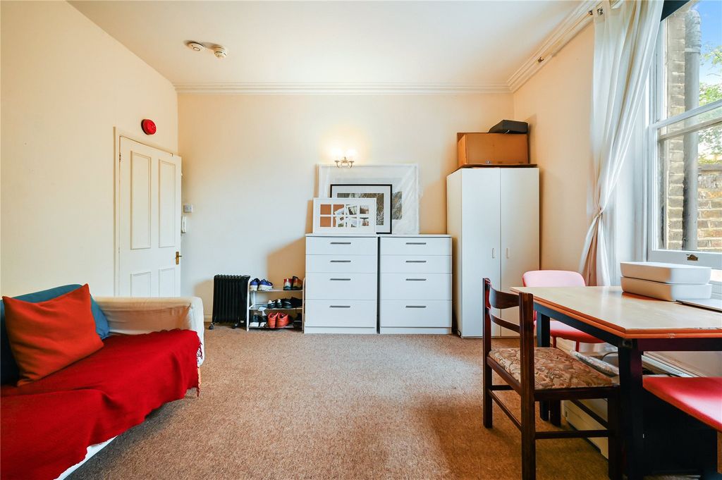 Property photo 3 of 11 Picture No. 10