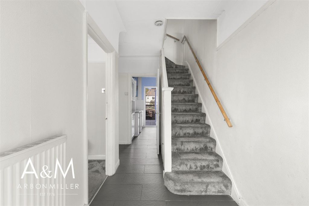 Property photo 3 of 23 4D4A6654.Jpg