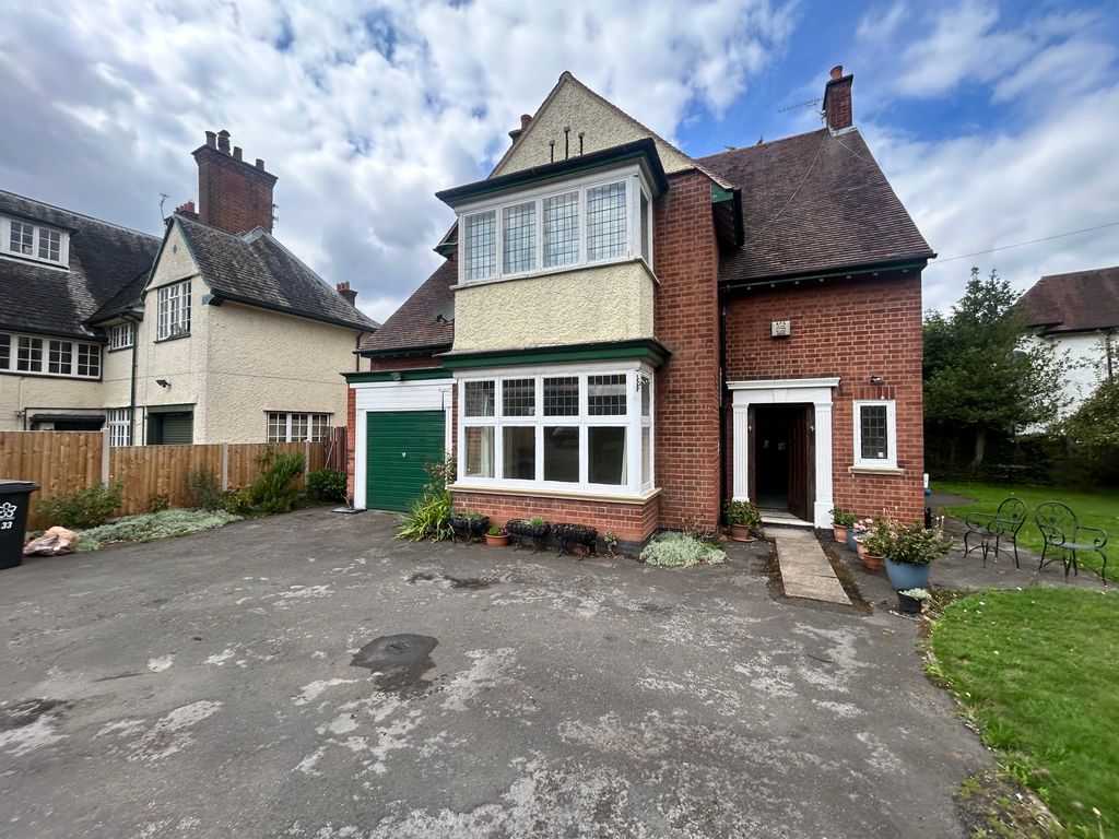 Property photo 1 of 19 Image