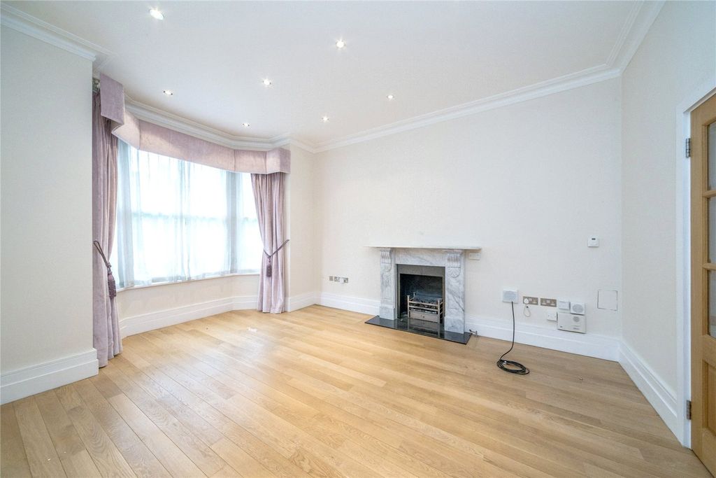 Property photo 3 of 12 Picture No. 03