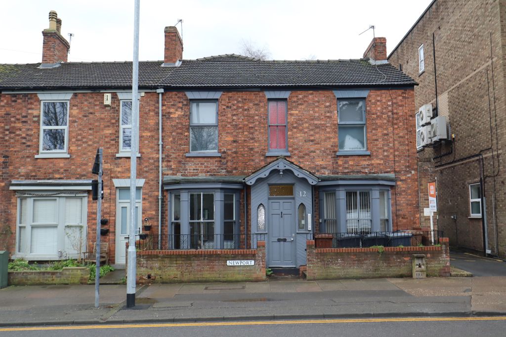 Property photo 1 of 6