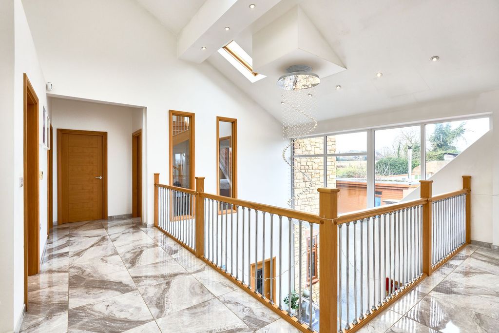 Additional image 19 of 8 bed detached house for saleCragtops, Kirk Smeaton WF8