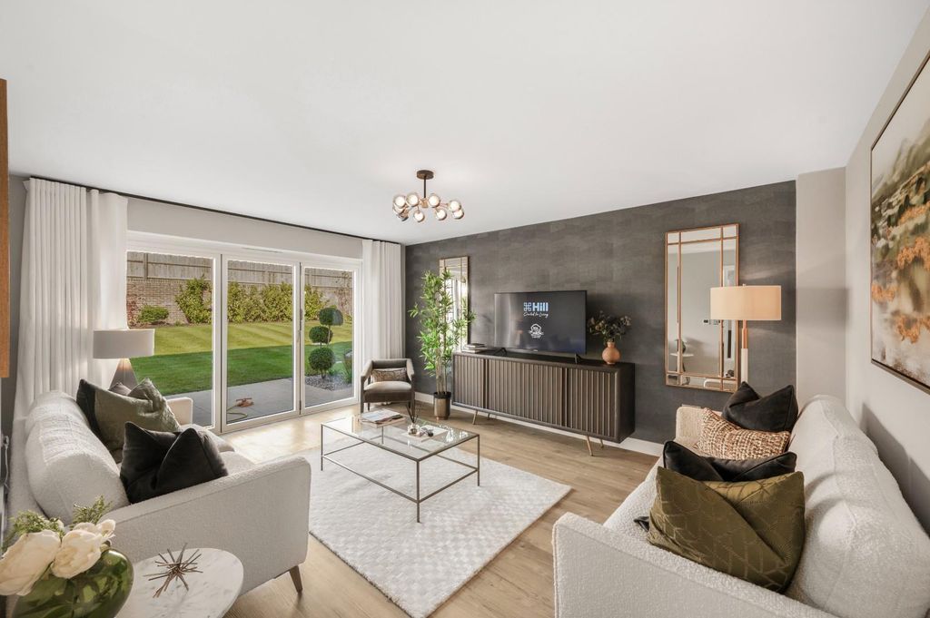 Property photo 2 of 28 Living Room