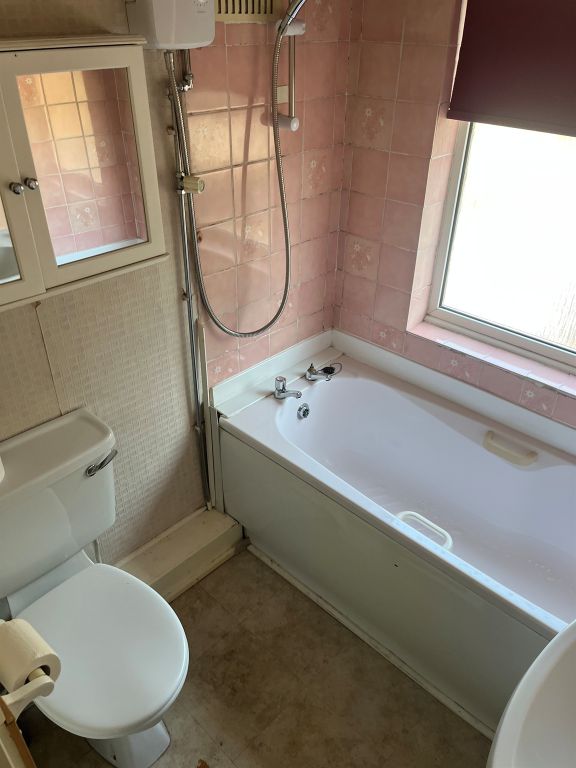 Property photo 3 of 4