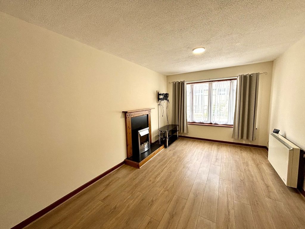 Property photo 3 of 9 Picture No. 06