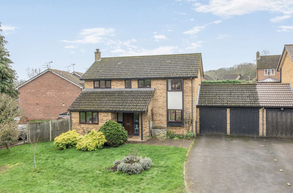 Property photo 1 of 27 1410122-2-698F152...