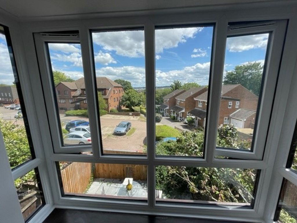 Property photo 1 of 10 View