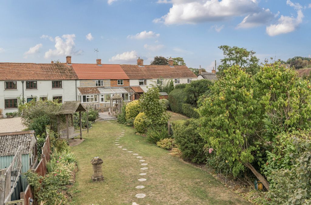 Property photo 1 of 28 1340690-1-68A3553...