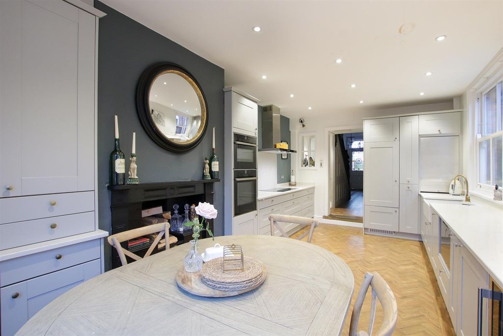 Additional image 9 of 5 bed terraced house for saleGarden Road, Knutsford WA16