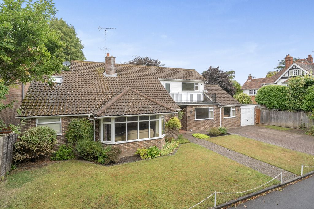 Property photo 1 of 31 1347632-1-68B7026...