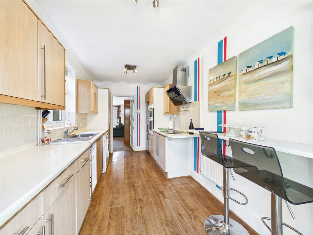 Property photo 3 of 15 Picture No. 13